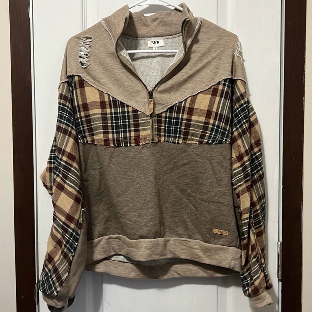 BKE women’s sweater
